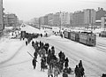 A leningrádi Moszkva sugárúton menetel a frontra egy lövészalakulat, 1941. december 7.