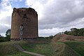 Gewaltiger Bergfried/Wohnturm „Grützpott“ der „Turmburg“ Burg Stolpe, Brandenburg