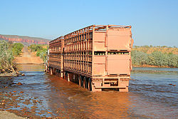 Road train op de Gibb River Road