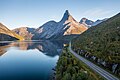 Blick auf die Nordflanke des Stetind, durch die der Tunnel verläuft