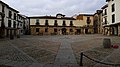 Plaza Mayor, taustalla kunnantalo.