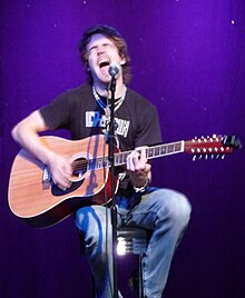 Henson performing in 2010 at The Tivoli Theatre, Dorset.