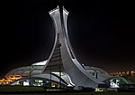 Estadio Olímpico de Montreal de noche