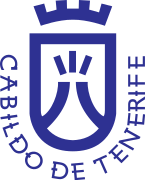 Logotipo del Cabildo de Tenerife (órgano de gobierno de la isla) en donde aparece la silueta del Teide simplificada.