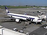 Boeing 767-300ER PLL LOT na Lotnisku Chopina