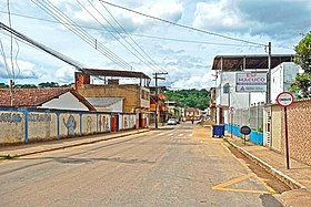 Trecho da Rua Patativa, principal via do bairro Macuco.