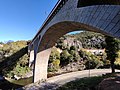 Vista des de sota del viaducte dels Banys