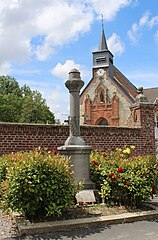 Le monument aux morts.