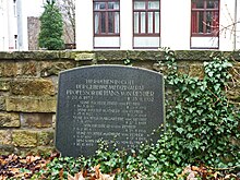 Der Grabstein von Geheimen Medizinalrat Hans von Reyher