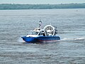 Un hovercraft da pattugliamento della Guardia costiera russa (motovedetta di frontiera della classe Mars-700) in navigazione sul fiume Amur nel 2012