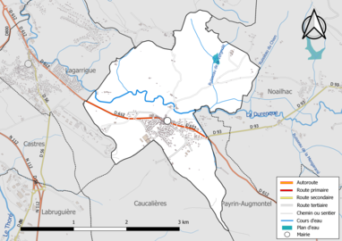 Carte en couleur présentant le réseau hydrographique de la commune