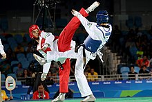 אחמד אבו גוש (משמאל) באולימפיאדת ריו דה ז'ניירו (2016)