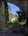 Ruelle montant vers le beffroi.