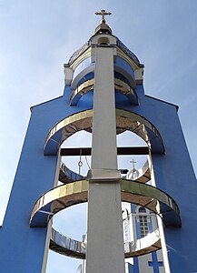 Un clocher-tour moderne à Vinnytsia, Ukraine (1996).
