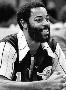 Walt Frazier 1977.jpeg