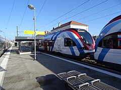 Stadler FLIRT RABe 522 en unité multiple assurant un service de la ligne L2 du Léman Express en provenance d'Annecy et à destination d'Annemasse.