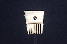 Shu, Shang dynasty comb