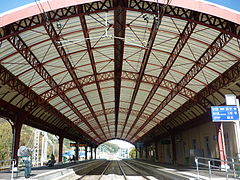 Marquise de la gare de Foix en Ariège (2012).