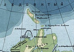 Mapa de 1915 de l'Imperi rus. En aquest moment es creia que l'arxipèlag formava una sola massa terrestre.