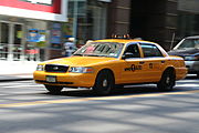 Bekannt ist der Ford Crown Victoria in langer Ausführung als Taxi, z. B. in New York City