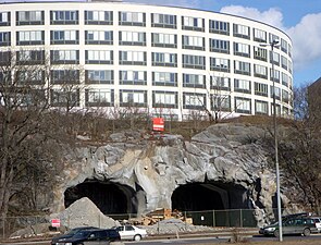 Tunnelöppningarna vid Roslagstull, 26 mars 2011.