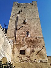 Le donjon du palais épiscopal