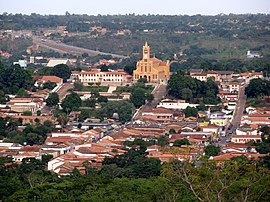 Foto do centro de Grajaú do alto do morro