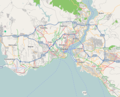 Mapa konturowa Stambułu, u góry nieco na prawo znajduje się punkt z opisem „Konsulat Generalny RP w Stambule”