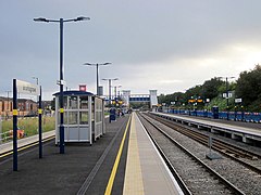 Bromsgrove station in 2016 with four platform faces