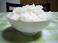 茶碗に盛ったご飯 2005/5/7撮影。 飯で利用。Wikipedia:画像提供依頼で依頼があったもの。