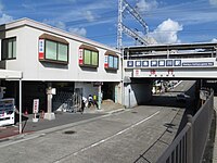 蘆屋川車站