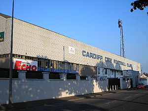 Der Ninian Park im August 2005