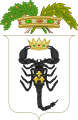 Corona all'antica tenuta da uno scorpione (Provincia di Taranto)