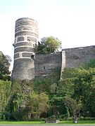 Tour du Moulin, la plus haute de la forteresse actuelle.