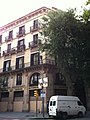 Edifici d'habitatges al carrer Comerç, 11 (Barcelona)