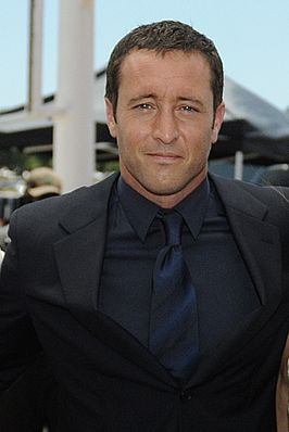 Alex O'Loughlin