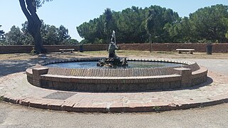 La fontaine avec le Cinghialino