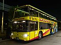 オープンバス「オー・ソラ・ミオ」に改造されたメテオール