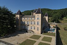 Chateau de la Barolliere DJI 0001.jpg