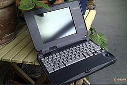 Compaq Contura Aero 4-33C (5069156701).jpg