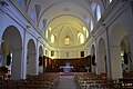 L'intérieur de l'église Sainte-Anne de Porquerolles.