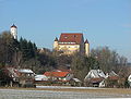 Balzheim, het Obere Schloss met de Dreifaltigkeitskirche