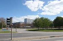 Buddinge 2012 am großen Kreisverkehr mit dem Buddinge Centret (Einkaufszentrum) im Hintergrund