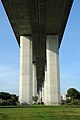 Tabuleiro da ponte visto por baixo