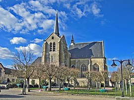 Gereja Saint-Pierre, di Ablis