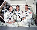 Posádka Apolla 7 – Donn Eisele (vľavo), Walter Schirra (v strede) a Walter Cunningham (vpravo)