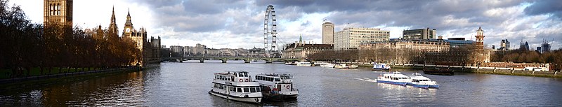 Londres vista do Tâmisa (foto:Maureen Lunn/Flckr)