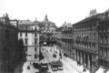 Postamt (rechts) und Bahnhof (links daneben) um 1900