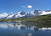 Le lac noir, avec le massif de La Meije en arrière-plan.