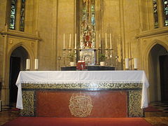 Altar mayor y sagrario